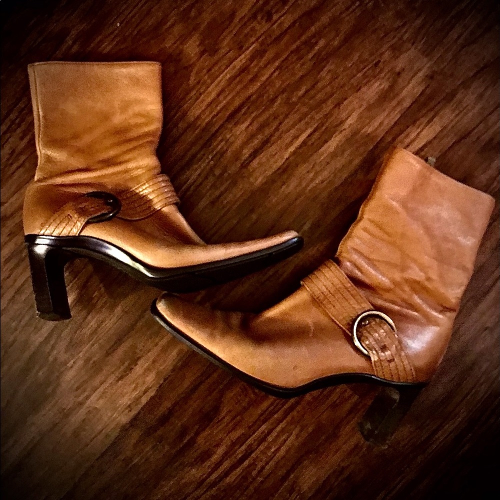 Anne Klein pebbled leather square toed heal boots with metal accent